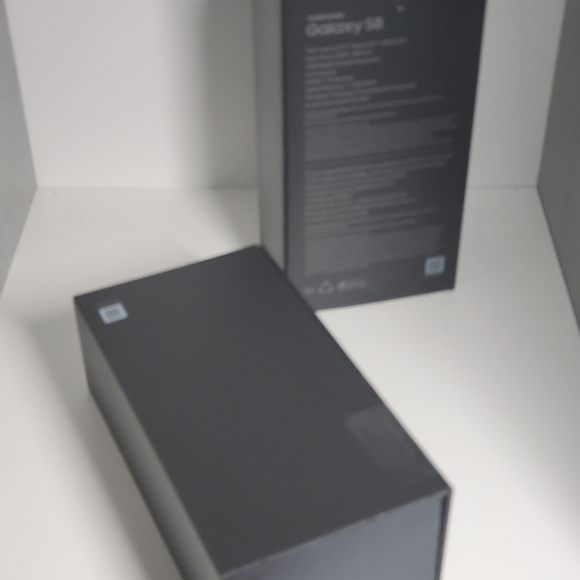 S8 box - Picture 3 of 4